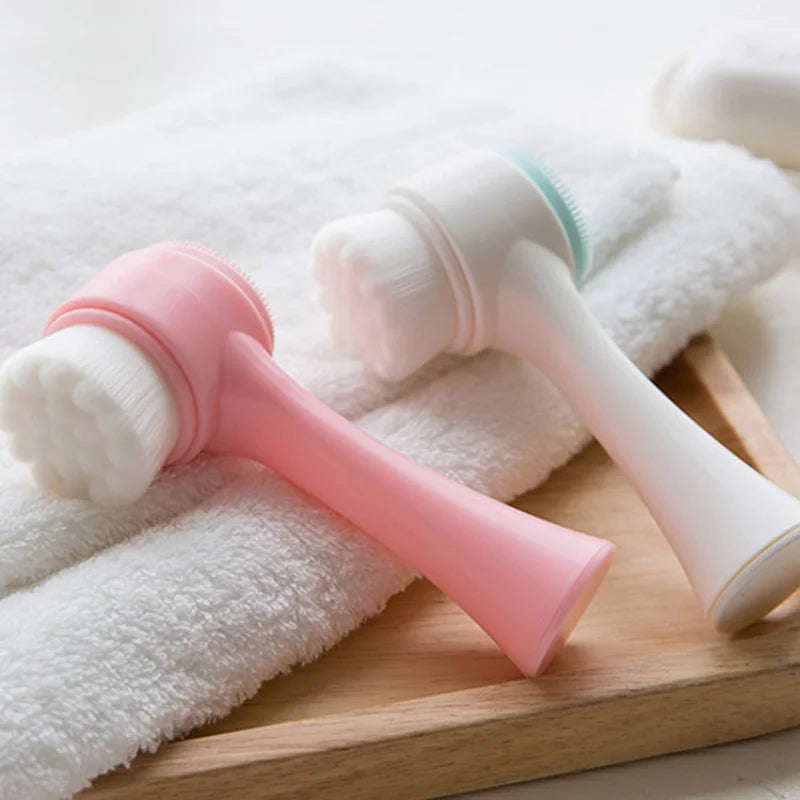 LumiSkin™ 3D Silicone Facial Brush