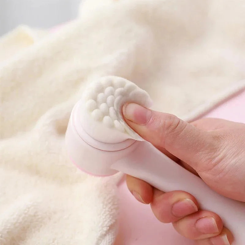 LumiSkin™ 3D Silicone Facial Brush